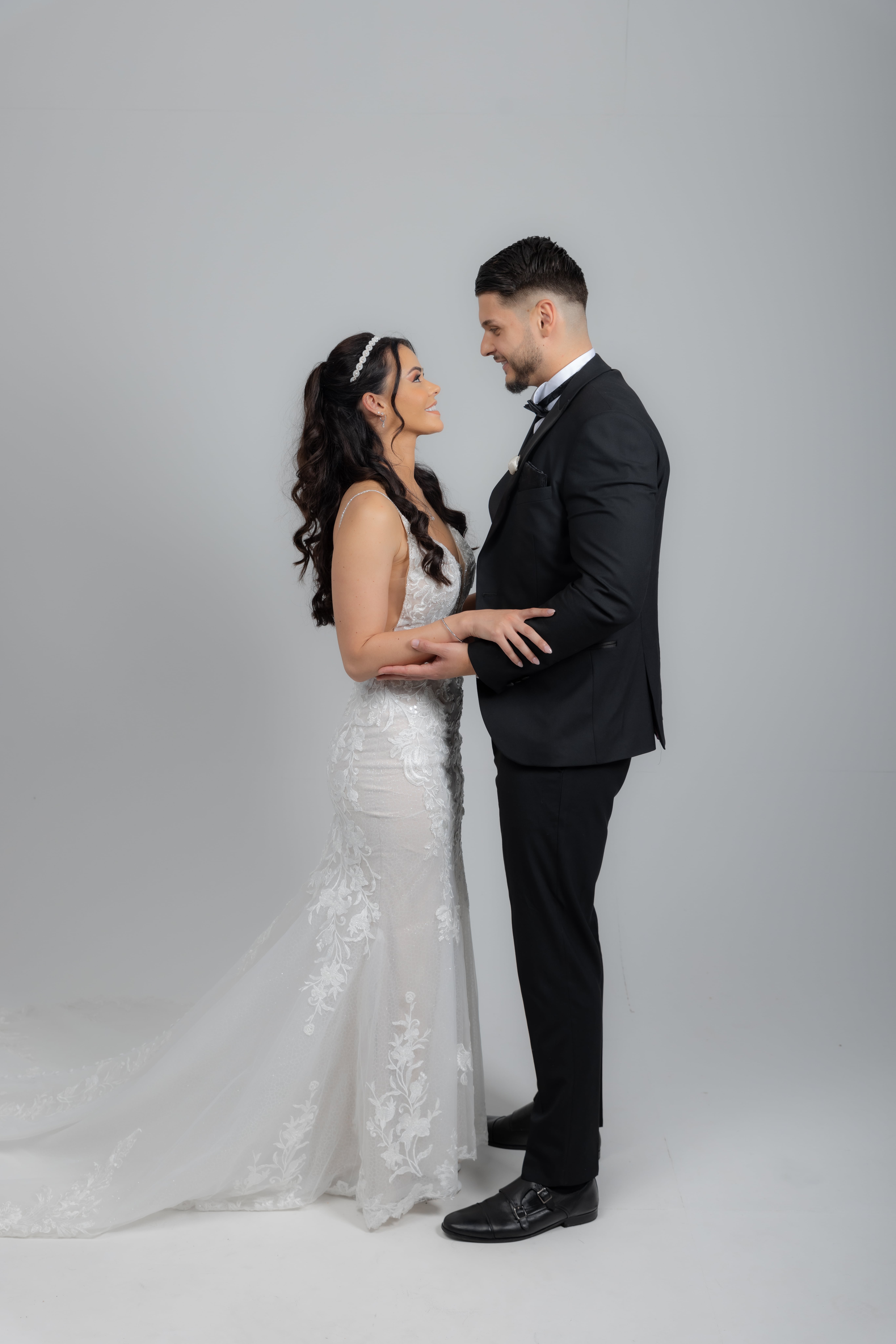 Professionelle Hochzeitsfotografie in der Schweiz – Brautpaar bei Sonnenuntergang in Luzern