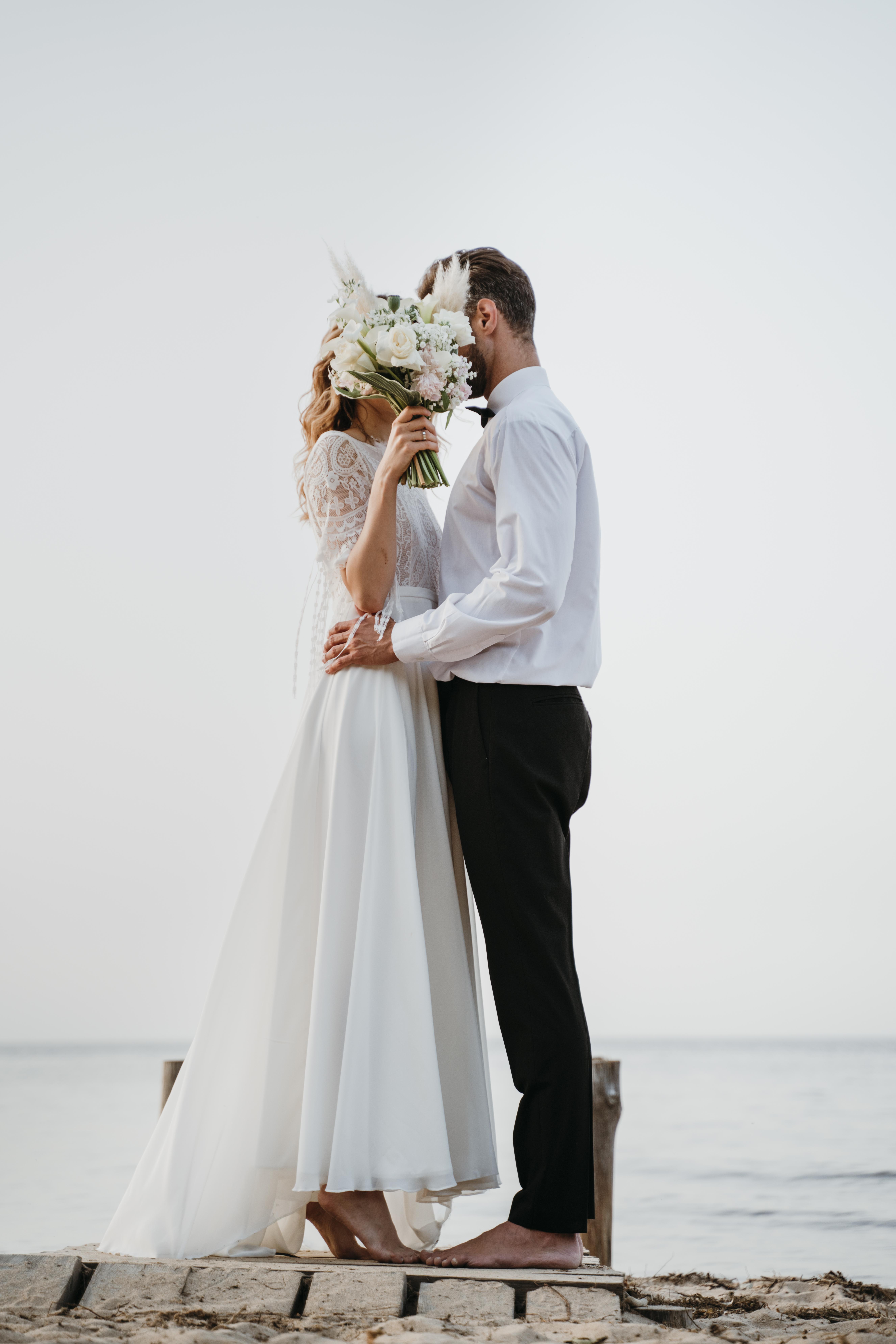 Fotos von Brautpaaren während ihrer Hochzeit in der Schweiz